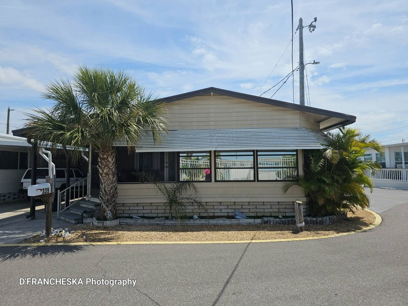 CAUSEWAY VILLAGE 55+ COMMUNITY! Experience refined coastal - Beach Home for sale in South Pasadena, Florida on Beachhouse.com