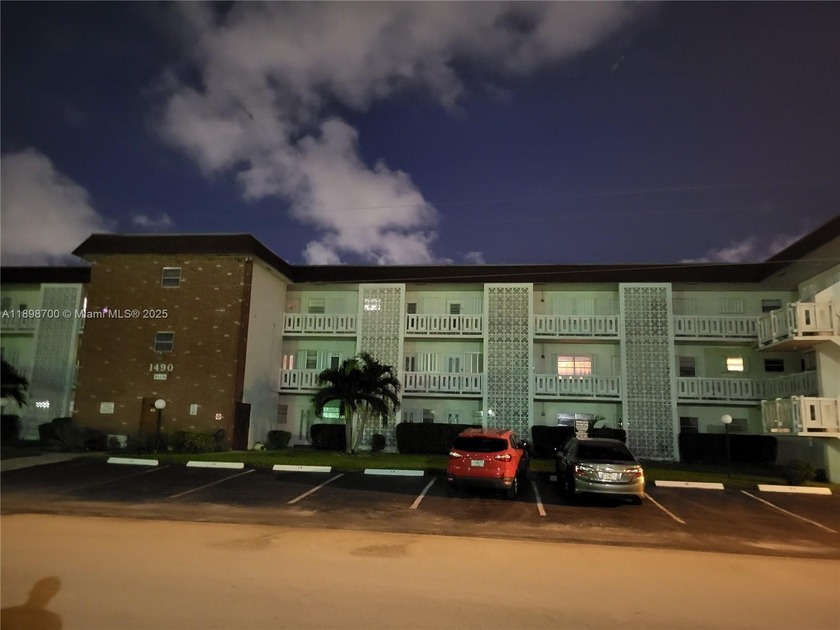 Beautiful 2/2 home in a quiet 55+ community. Only one - Beach Condo for sale in Lauderhill, Florida on Beachhouse.com