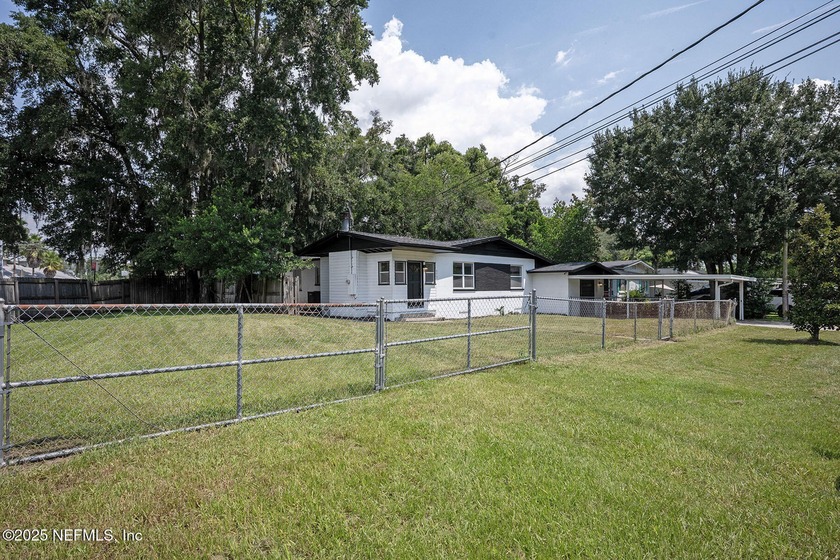 Welcome to this charming 3-bedroom, 2-bath home just minutes - Beach Home for sale in Jacksonville, Florida on Beachhouse.com