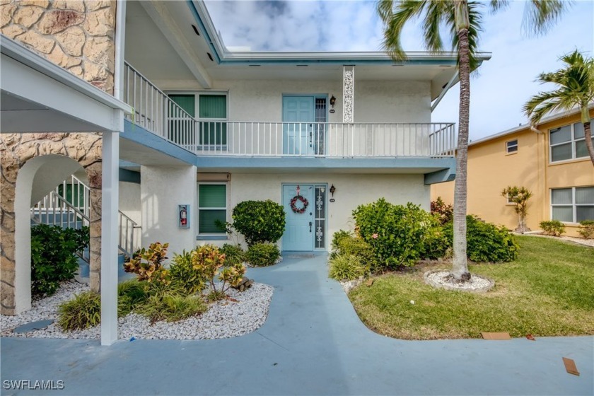 Just Reduced Price! Really a Beautiful Waterfront 2/2 END UNIT - Beach Condo for sale in Cape Coral, Florida on Beachhouse.com