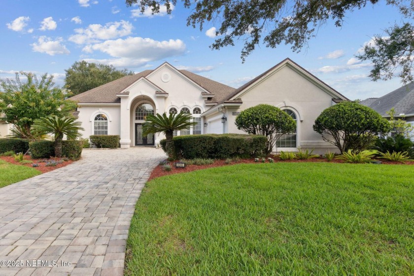 Located in the desirable Deercreek neighborhood, this home - Beach Home for sale in Jacksonville, Florida on Beachhouse.com
