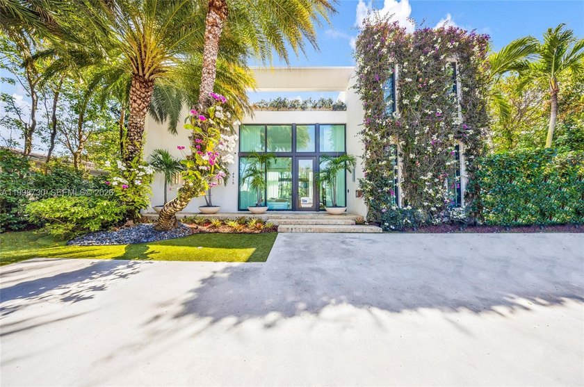 Welcome to 4515 N Michigan -- a beautifully maintained and - Beach Home for sale in Miami Beach, Florida on Beachhouse.com