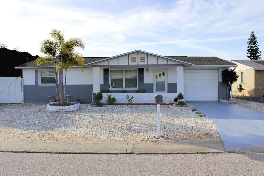 Don't miss this perfectly positioned 2-bedroom 1 bath home - Beach Home for sale in Holiday, Florida on Beachhouse.com