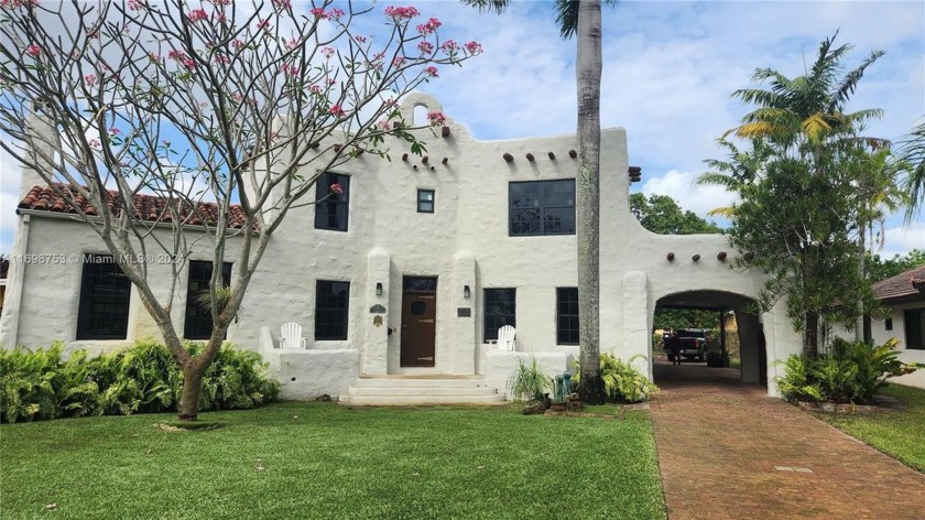 Special landmark home in Miami Springs, built in 1926 but - Beach Home for sale in Miami Springs, Florida on Beachhouse.com