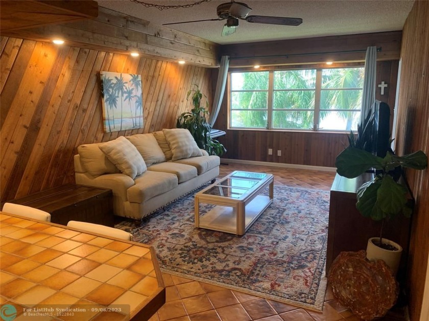 Beautiful, Water Front, 2/2, 1200sqft Condo. Make this vacation - Beach Condo for sale in Deerfield Beach, Florida on Beachhouse.com