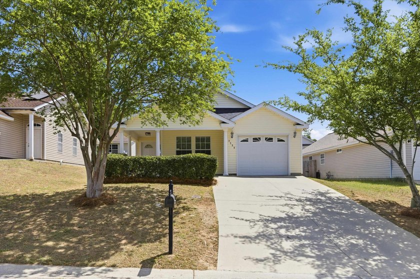 Beautiful home in established neighborhood that features - Beach Home for sale in Tallahassee, Florida on Beachhouse.com
