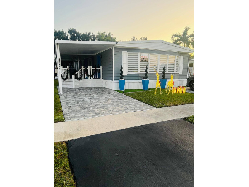 Beautifully Remodeled 3 Bedroom / 2 Bathroom Mobile Home in - Beach Home for sale in Davie, Florida on Beachhouse.com