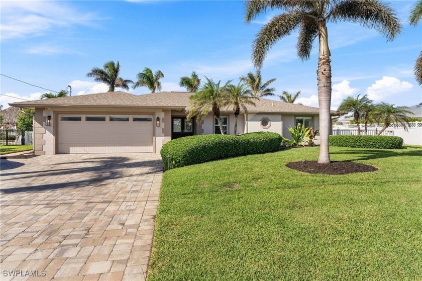 Luxury Waterfront Estate in Fort Myers Beach welcomes you to the - Beach Home for sale in Fort Myers Beach, Florida on Beachhouse.com