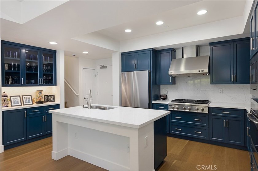 Welcome to 150 The Promenade N #202, a fully renovated - Beach Condo for sale in Long Beach, California on Beachhouse.com