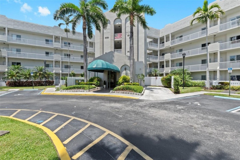 MOTIVATED SELLER! A WONDERFUL JEWEL FOR SALE IN THIS 55+ - Beach Condo for sale in Tamarac, Florida on Beachhouse.com