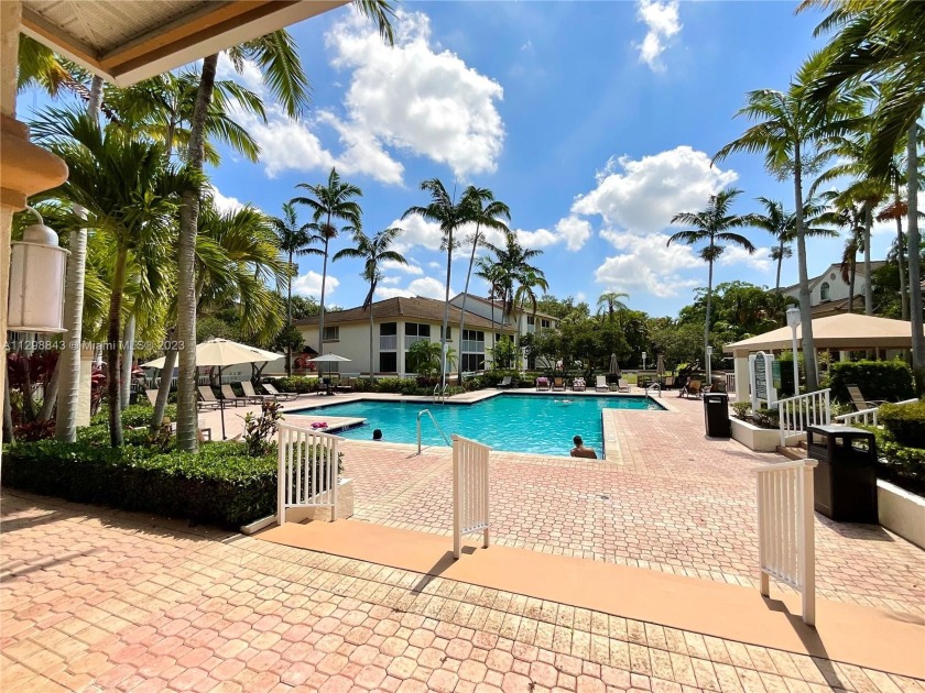Highly desirable 2-story condo townhouse in the gated community - Beach Condo for sale in West  Palm  Beach, Florida on Beachhouse.com