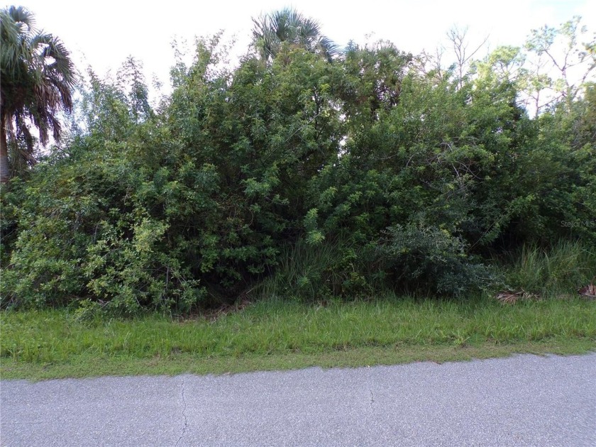 This OVERSIZED lot is over 1/2 ACRE on a quiet street that would - Beach Lot for sale in Port Charlotte, Florida on Beachhouse.com