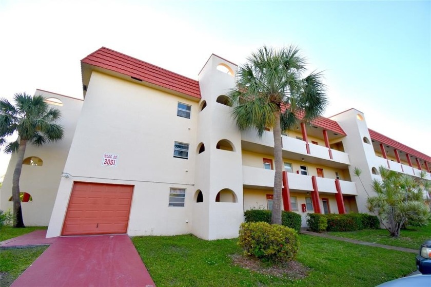Spectacular Upgraded Unit with Lake View!
Enjoy serene lake - Beach Condo for sale in Sunrise, Florida on Beachhouse.com