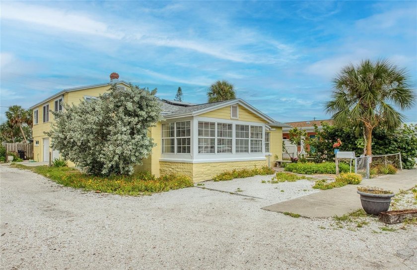 TRIPLEX with exceptional investment opportunities! Welcome to - Beach Townhome/Townhouse for sale in ST Pete Beach, Florida on Beachhouse.com