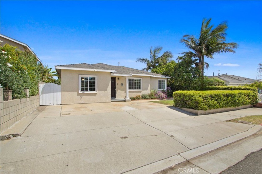Great single-family 3 bed/ 2 bath home in a desirable area of - Beach Home for sale in Torrance, California on Beachhouse.com