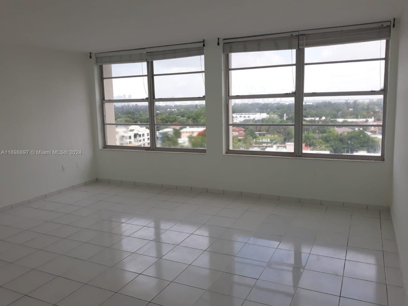 Breathtaking City Views from this spacious studio in full - Beach Condo for sale in Miami Beach, Florida on Beachhouse.com