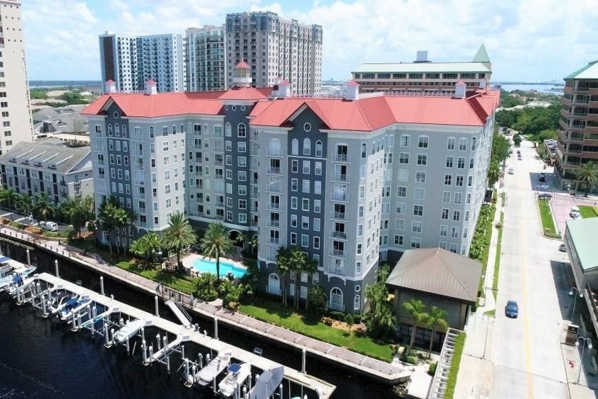 Under contract-accepting backup offers. Give way to this - Beach Condo for sale in Tampa, Florida on Beachhouse.com