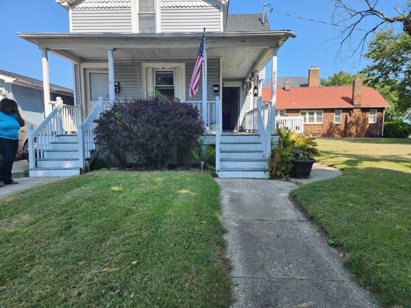 Nice investment ( or owner occupied) duplex right next to Lake - Beach Home for sale in Kenosha, Wisconsin on Beachhouse.com