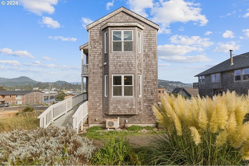 Welcome to your dream coastal retreat in the heart of Pacific - Beach Home for sale in Pacific City, Oregon on Beachhouse.com