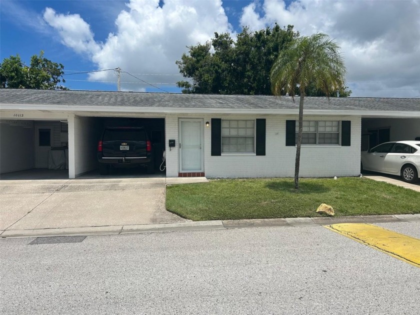 One or more photo(s) has been virtually staged. Discover this - Beach Home for sale in Pinellas Park, Florida on Beachhouse.com