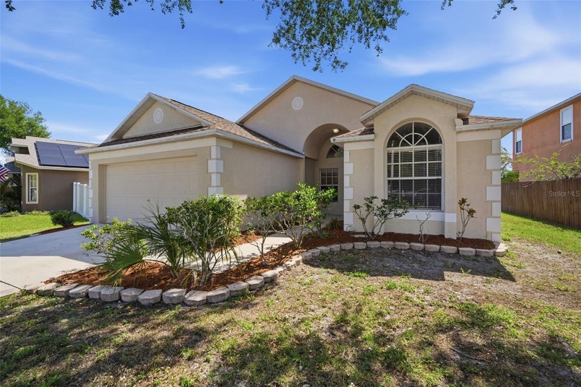 Estate Sale - Move-In Ready in Kings Lake!  
Welcome home to - Beach Home for sale in Gibsonton, Florida on Beachhouse.com