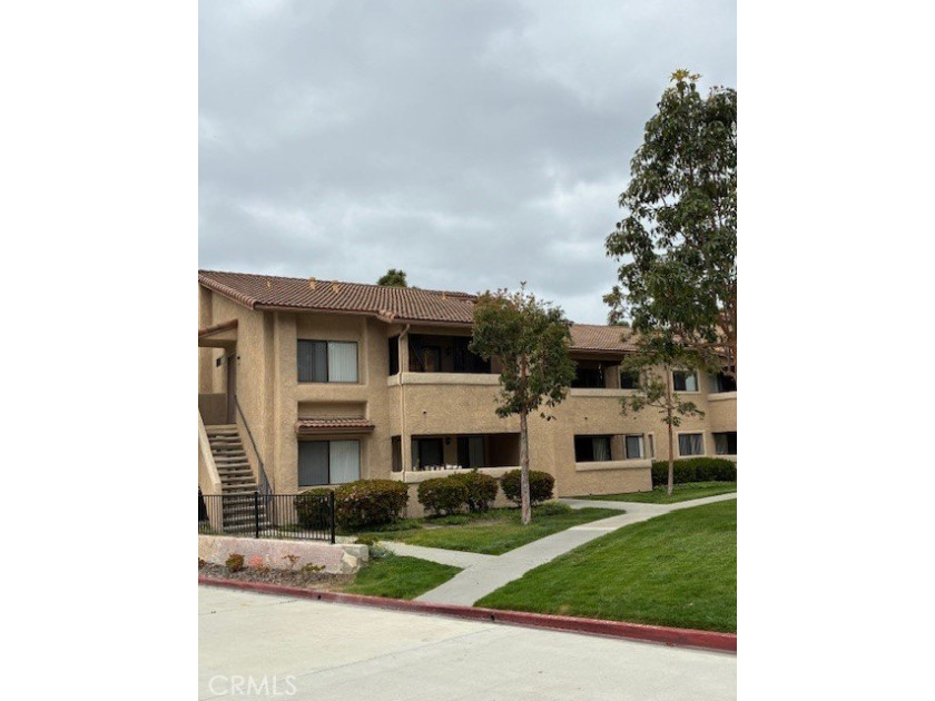 Welcome to River Oaks Condo - where your dream home awaits.This - Beach Condo for sale in Oceanside, California on Beachhouse.com