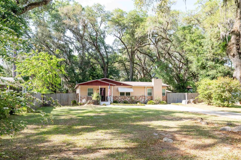 Fall in love with this welcoming 3-bedroom, 2-bath home on a - Beach Home for sale in Tallahassee, Florida on Beachhouse.com