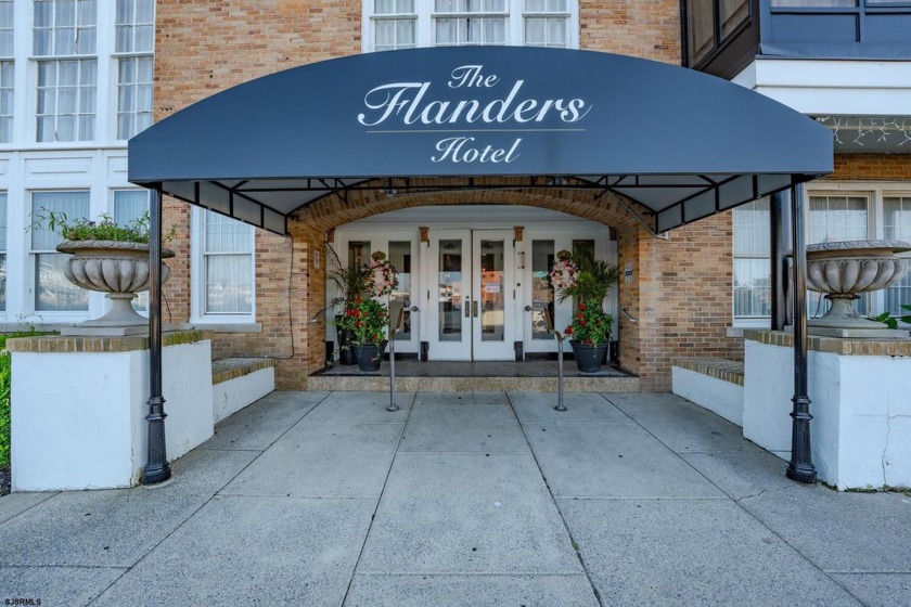 This fully furnished, updated condo offers a turnkey opportunity - Beach Condo for sale in Ocean City, New Jersey on Beachhouse.com