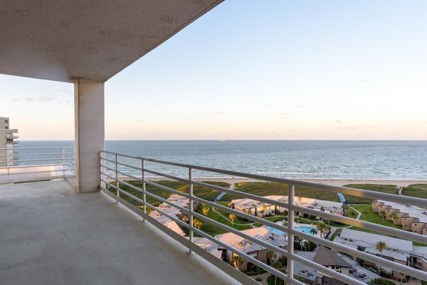 The north Penthouse at Sunchase IV has stunning panoramic - Beach Condo for sale in South Padre Island, Texas on Beachhouse.com