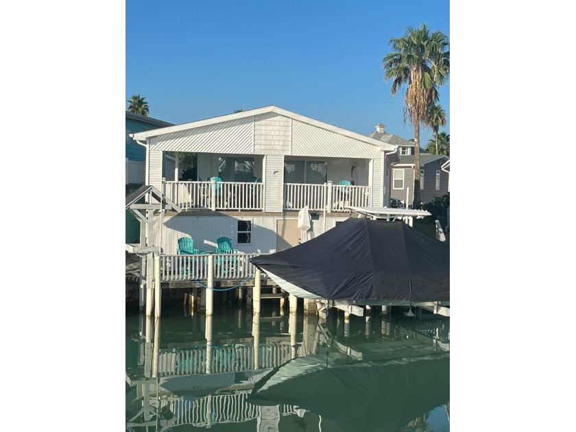 Reduced!!! Bring your offers! Gorgeous waterfront cottage home - Beach Home for sale in Port Isabel, Texas on Beachhouse.com