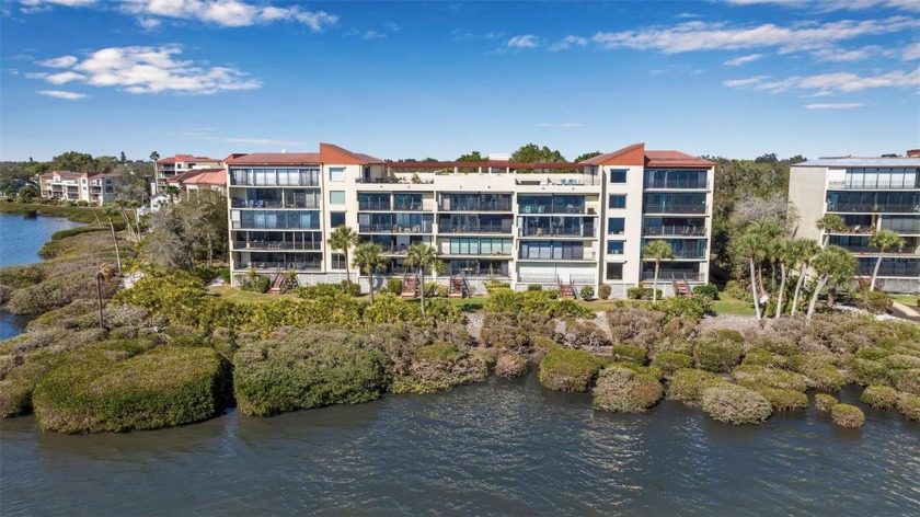 Experience the Splendor of Breathtaking Views and Magnificent - Beach Condo for sale in Bradenton, Florida on Beachhouse.com