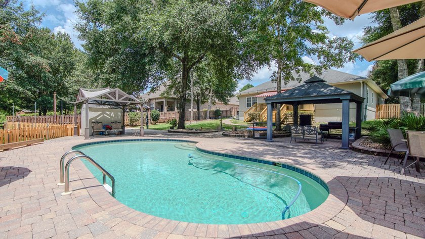 Welcome to 158 Whispering Way in the highly sought-after Hammock - Beach Home for sale in Freeport, Florida on Beachhouse.com