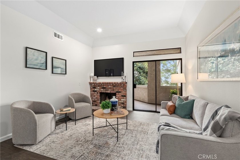 Welcome to Coastal Living in Cabo Del Mar.
Experience the ease - Beach Condo for sale in Huntington Beach, California on Beachhouse.com