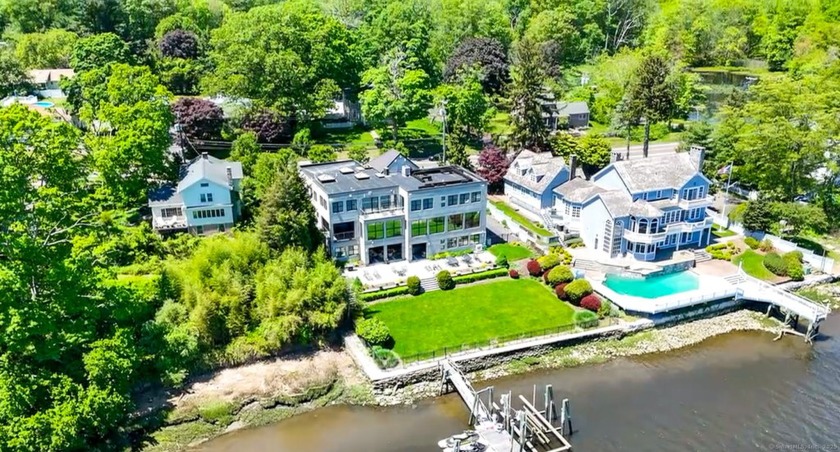 Direct Waterfront on the Housatonic River Stunning custom - Beach Home for sale in Stratford, Connecticut on Beachhouse.com