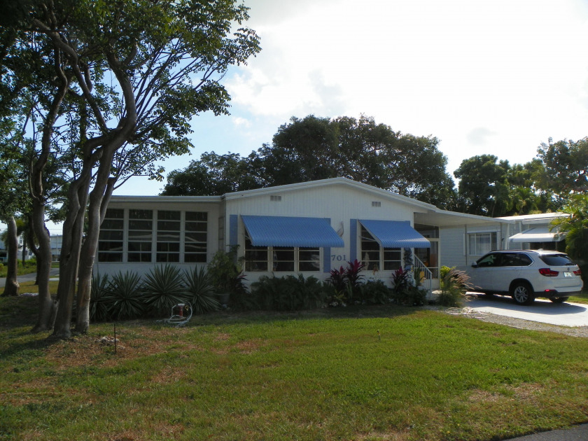 You will love living in this spacious home located in Silver - Beach Home for sale in Key Largo, Florida on Beachhouse.com