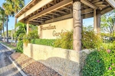 Welcome to this charming 2-bedroom, 2-bathroom condo in the - Beach Condo for sale in Lauderdale Lakes, Florida on Beachhouse.com