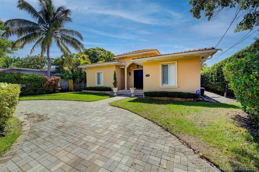 PRICE CHANGE ON THIS MIAMI WATERFRONT HOME !!!ENJOY THE BAY - Beach Home for sale in Miami Beach, Florida on Beachhouse.com