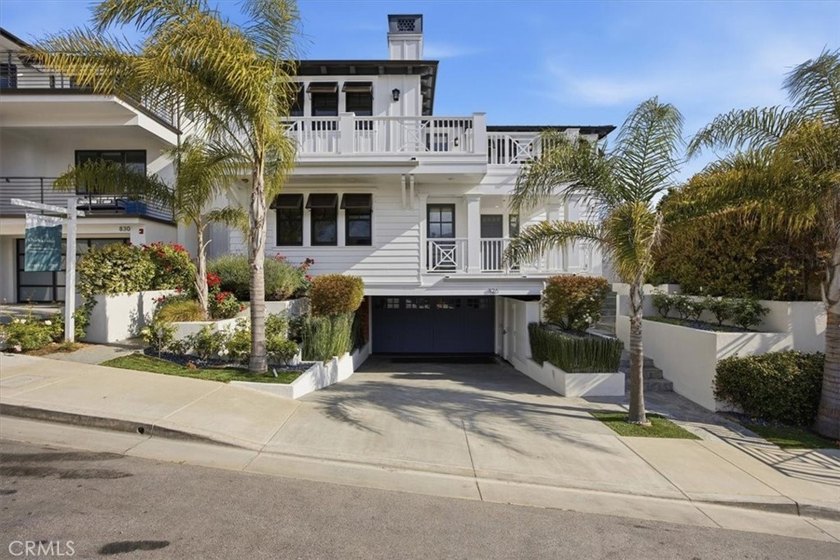Crafted by Casner Construction, this meticulously maintained - Beach Home for sale in Hermosa Beach, California on Beachhouse.com