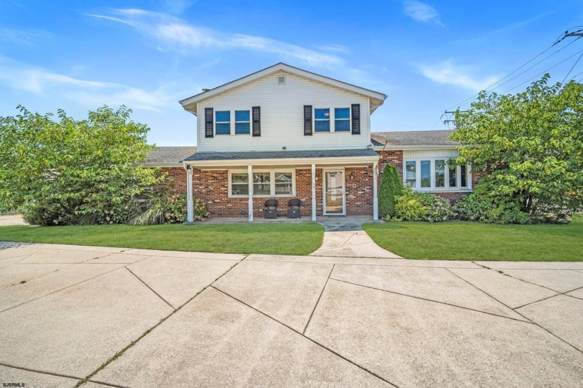 Don't miss this spacious single-family home, featuring an - Beach Home for sale in Brigantine, New Jersey on Beachhouse.com