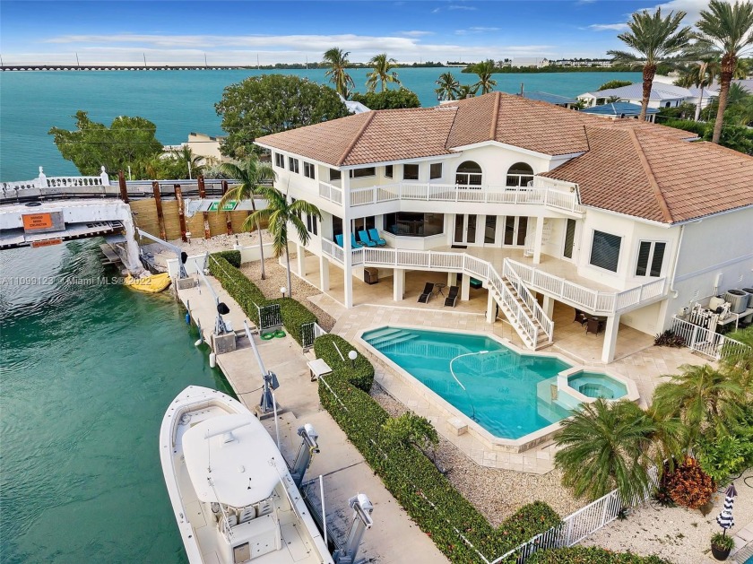 Luxury Waterfront Masterpiece in exclusive Duck Key. A true - Beach Home for sale in Marathon, Florida on Beachhouse.com