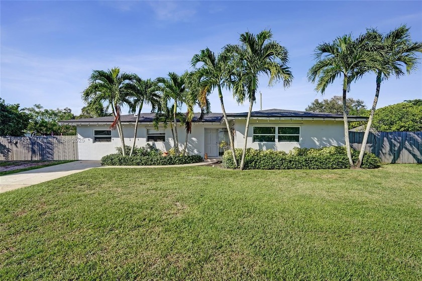 Single Family House Located in the Desirable Country Club Acres - Beach Home for sale in Delray Beach, Florida on Beachhouse.com