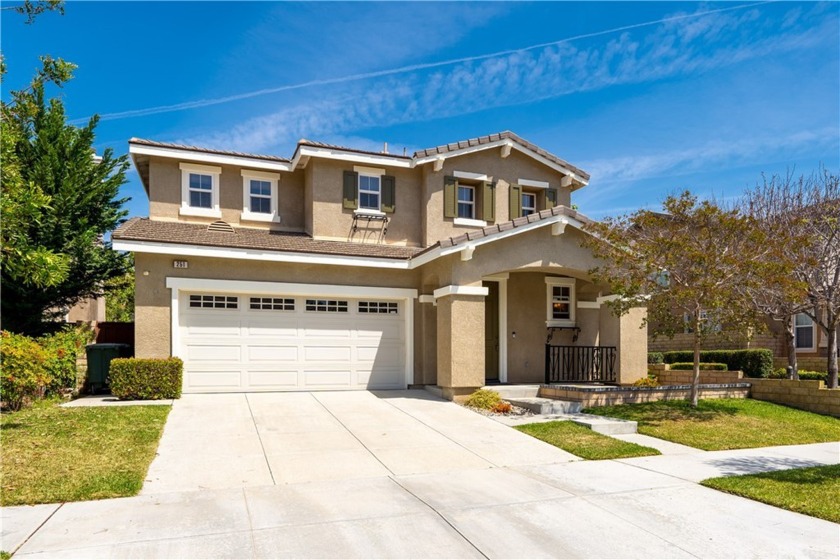 Beautiful and move-in ready two-story home in fantastic Oxnard - Beach Home for sale in Oxnard, California on Beachhouse.com