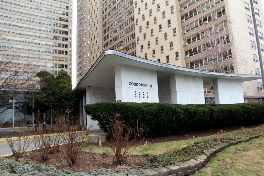 LARGE 2 BDRM 1 BATH - SOUTH AND EAST VIEW - REHABBED UNIT WITH - Beach Condo for sale in Chicago, Illinois on Beachhouse.com