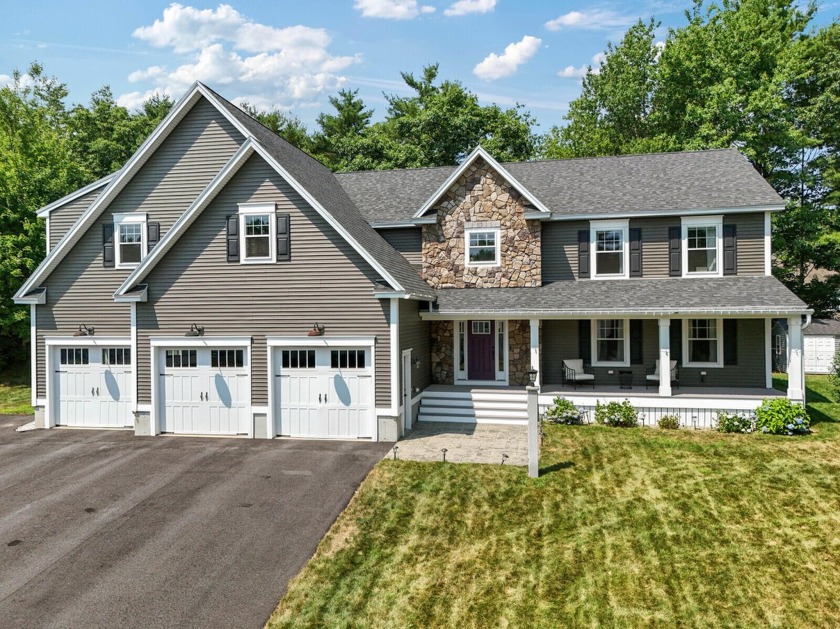 A stately home in Saco's sought after Juniper Knoll neighborhood - Beach Home for sale in Saco, Maine on Beachhouse.com