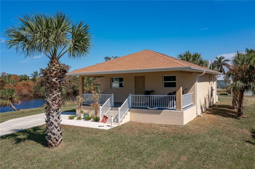 UNIQUE ONE BEDROOM, LAKESIDE HOME IN PUNTA GORDA - This 1 bed/1 - Beach Home for sale in Punta Gorda, Florida on Beachhouse.com