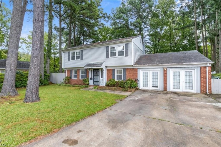 Welcome to 5841 Hartwick Drive- a spacious 4 bedroom/2.5 baths - Beach Home for sale in Norfolk, Virginia on Beachhouse.com