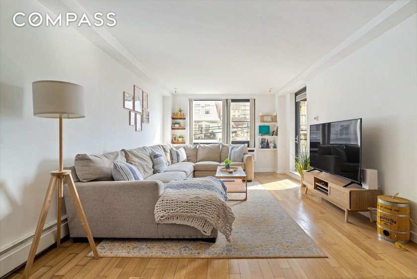 Modern Coastal Elegance in NYC Wake up to breathtaking sunrises - Beach Condo for sale in Queens, New York on Beachhouse.com