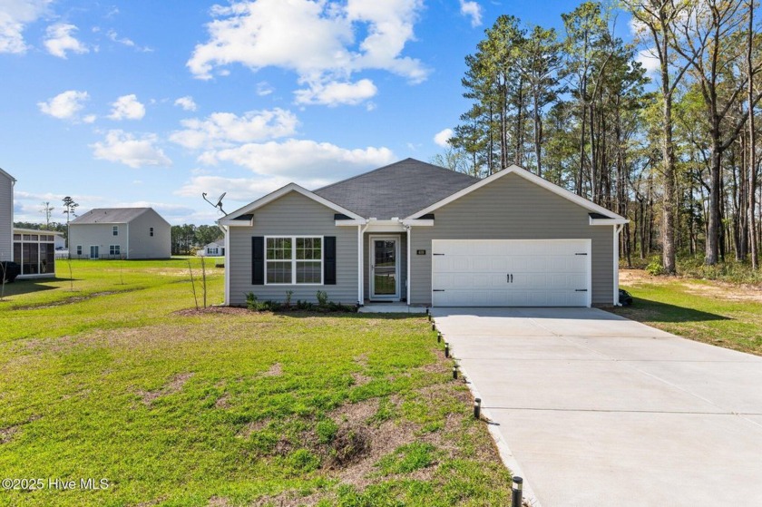 Better Than New  Bursting with Charm! Get ready to fall in love - Beach Home for sale in Havelock, North Carolina on Beachhouse.com