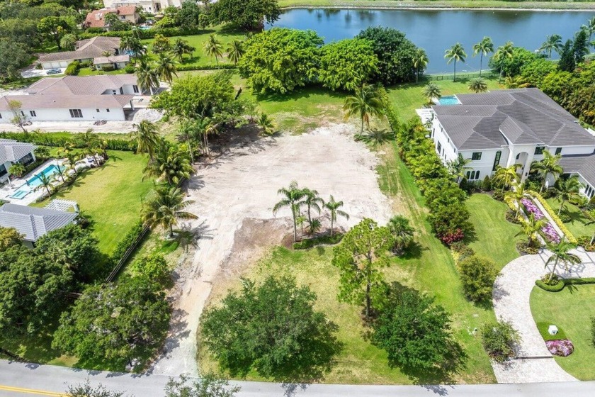 Build your dream home on this spectacular property with a - Beach Lot for sale in Palm Beach Gardens, Florida on Beachhouse.com