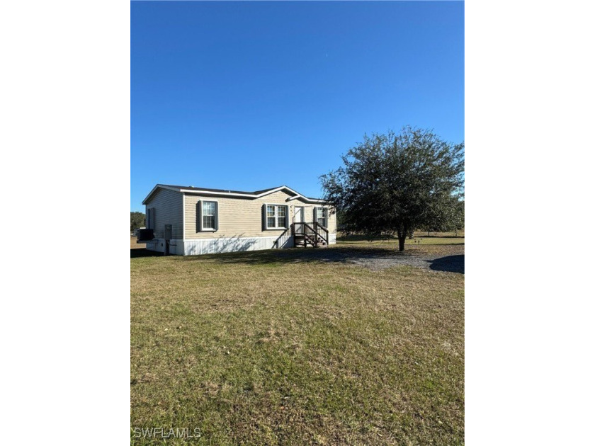 Perfect for First-Time Homebuyers, or a Dreamy Second Home!

 - Beach Home for sale in Clewiston, Florida on Beachhouse.com